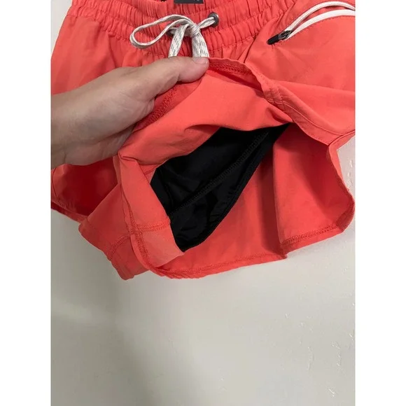 Vuori Clementine 2.0 Running Shorts Coral Orange Womens Medium Athletic Gym - Picture 6 of 6